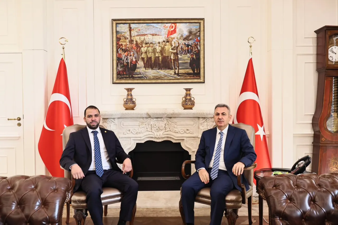 İzmir Valisi Süleyman Elban, Guatemala'nın Ankara Büyükelçisi'ni Makamında Ağırladı