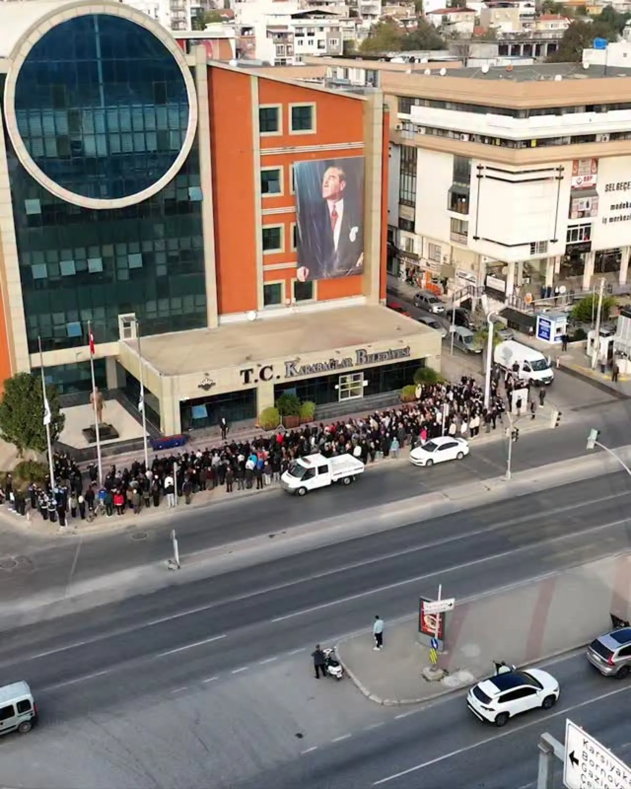 Karabağlar'da Yeni Ulaşım Projesi: Açılan Yol ve Gelecek Hedefleri