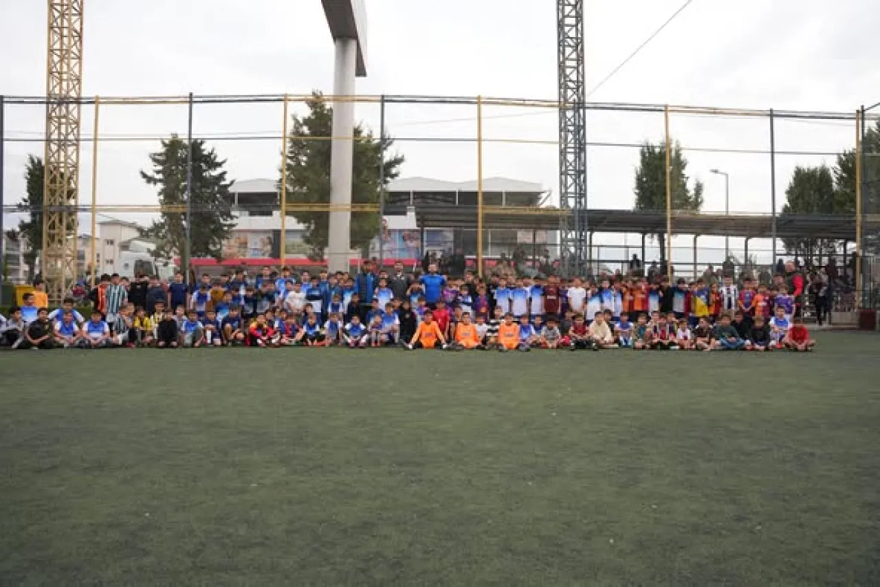 Kemalpaşa'da Geleceğin Futbol Yıldızları İçin Yetenek Seçmeleri Heyecanı